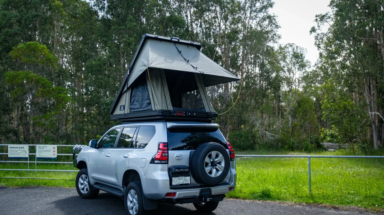 Land Cruiser Rooftop Camper